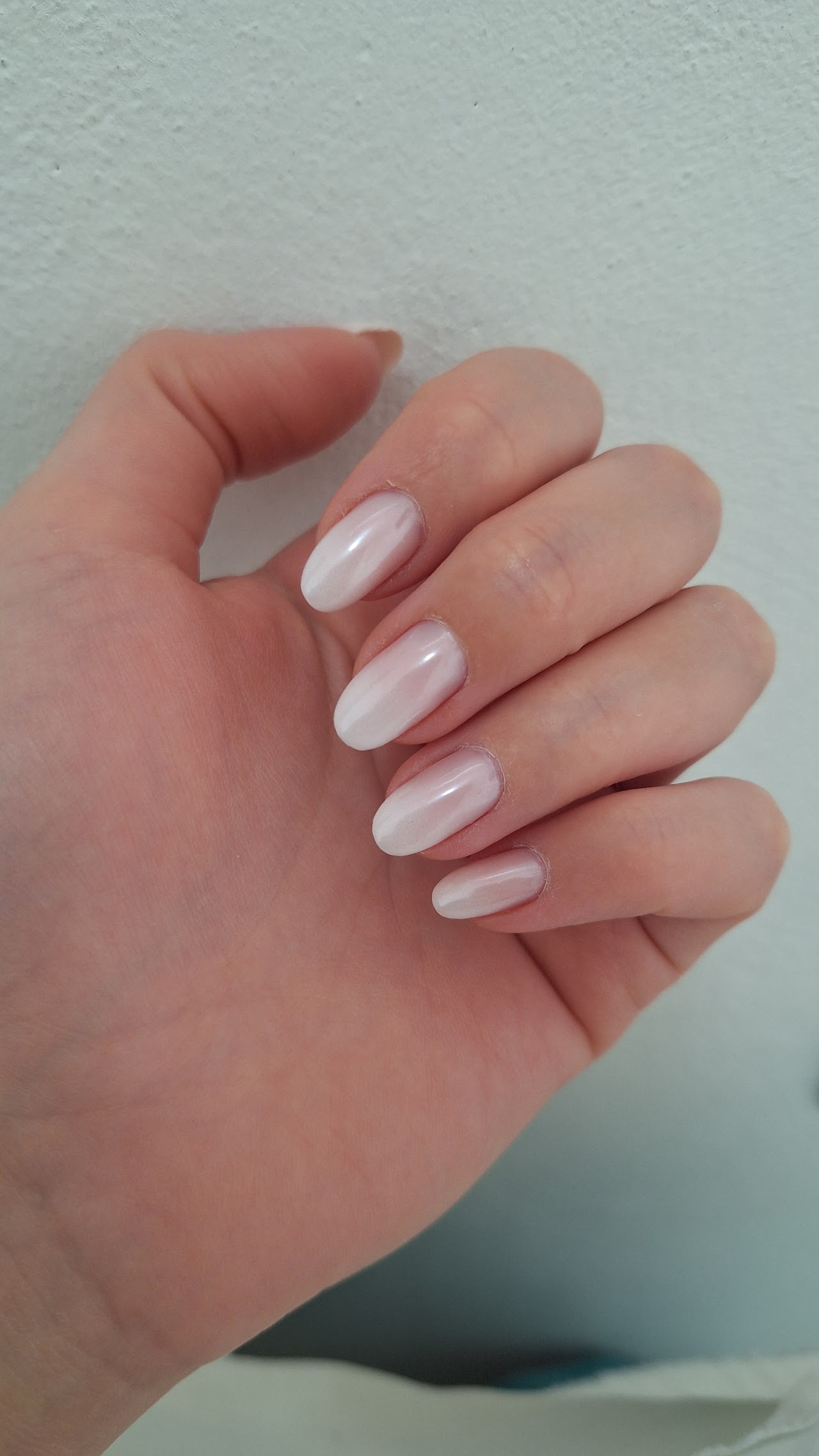 Manicura semipermanente nude